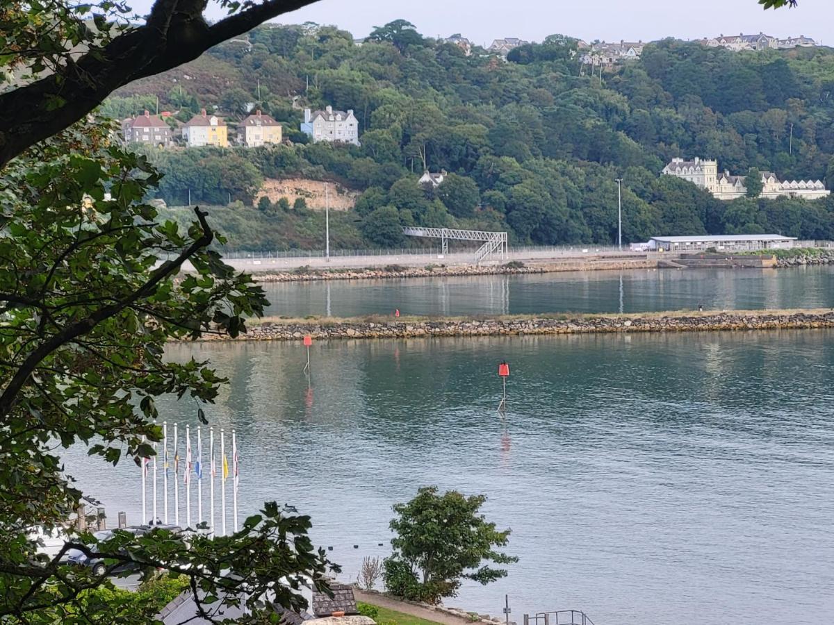 Seasidesteps Lejlighed Fishguard Eksteriør billede